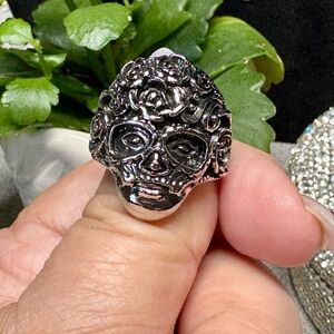 Silver Skull Ring silver tone